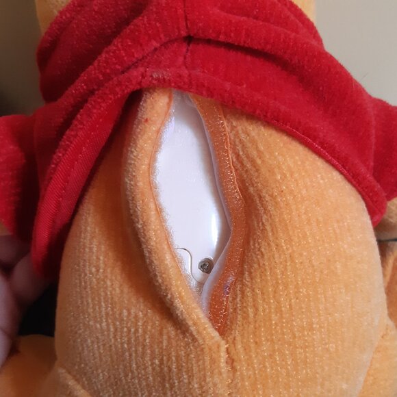 Fisher Price Disney Love-To-Hug Winnie The Pooh Talking 11" Plush Toy - Picture 3 of 3